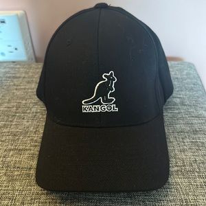 Kangol fitted baseball hat